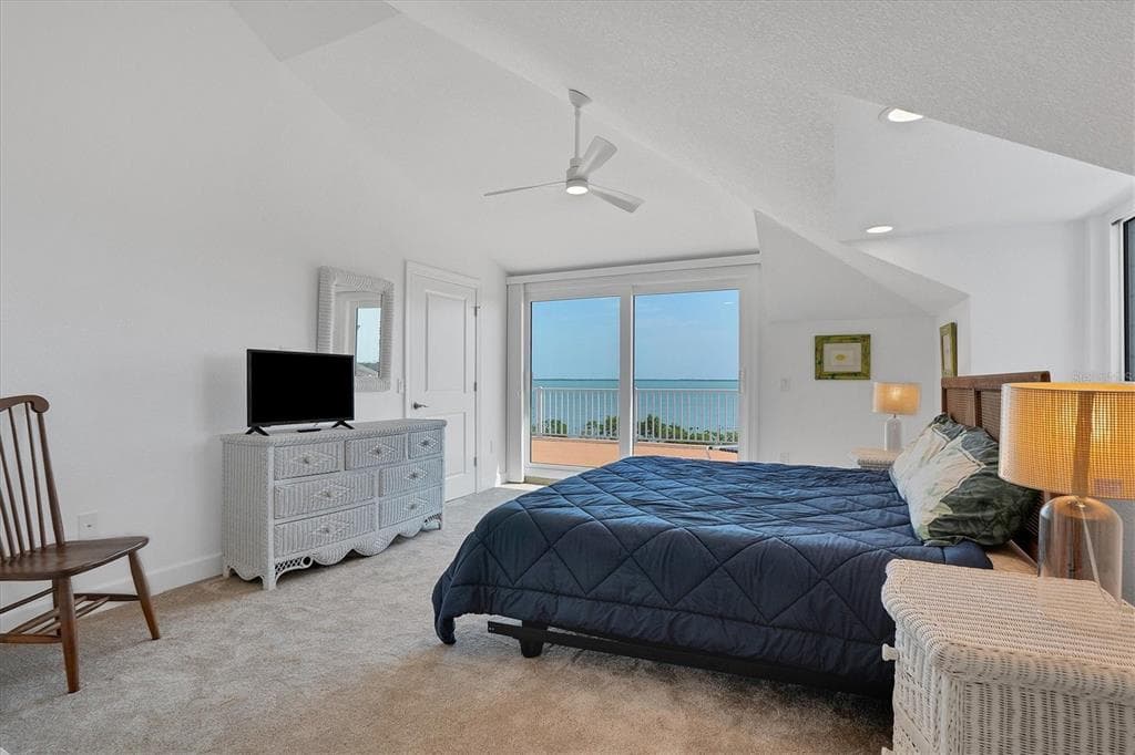 19 GROUPER HOLE DRIVE photo 24