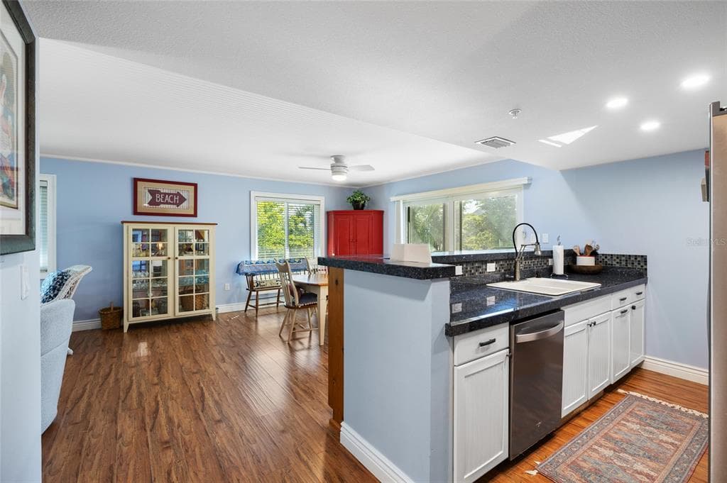 9200 LITTLE GASPARILLA ISLAND 301 photo 15