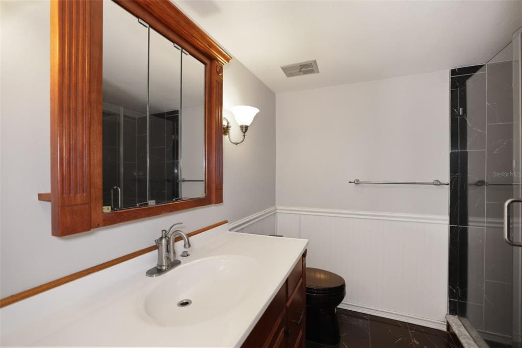 1355 PINELLAS BAYWAY S 19 photo 16