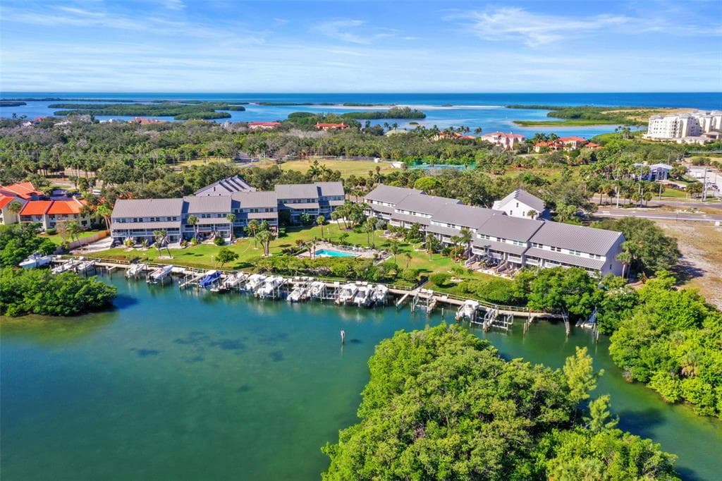 1355 PINELLAS BAYWAY S #19 1