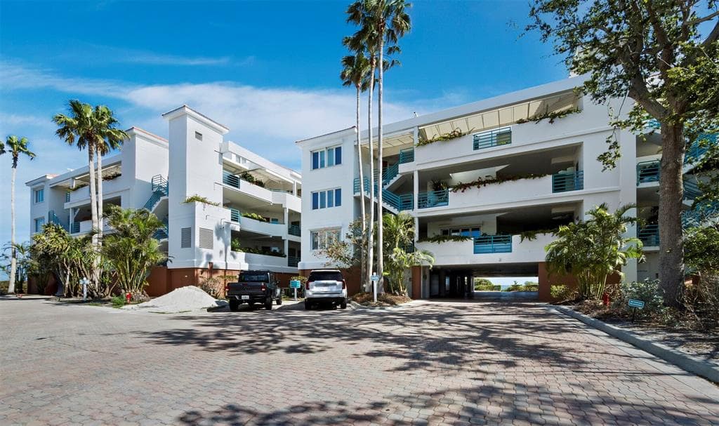 340 GULF OF MEXICO DRIVE #112 1