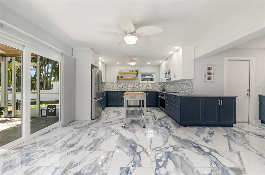 1661 SWAN TERRACE photo 13