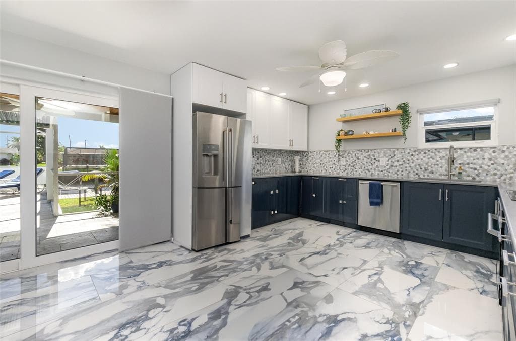 1661 SWAN TERRACE photo 16