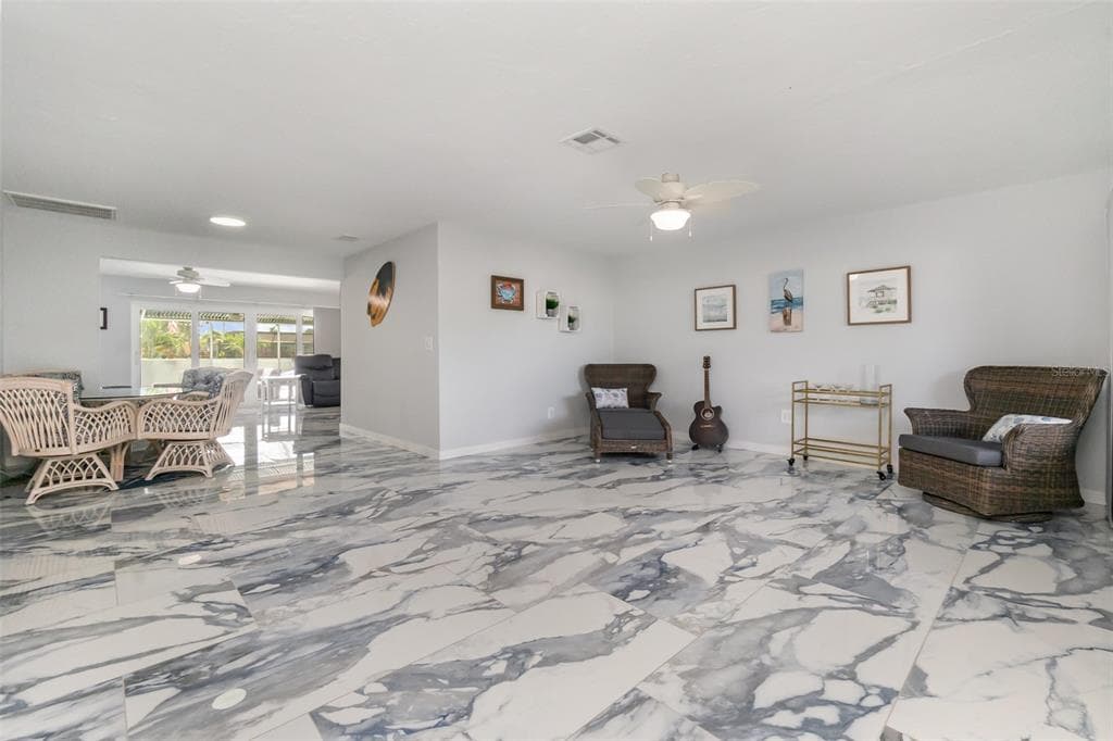 1661 SWAN TERRACE photo 9