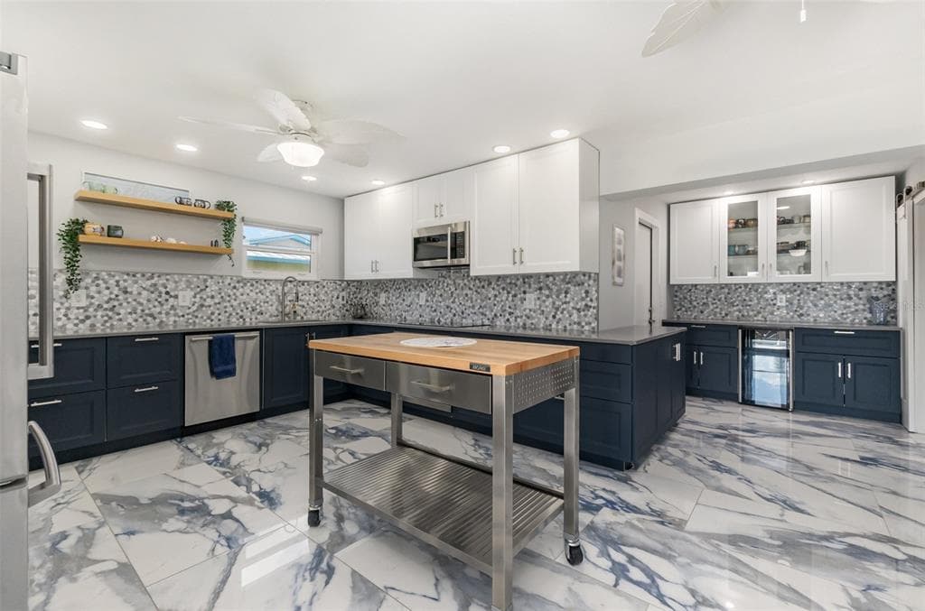 1661 SWAN TERRACE photo 18