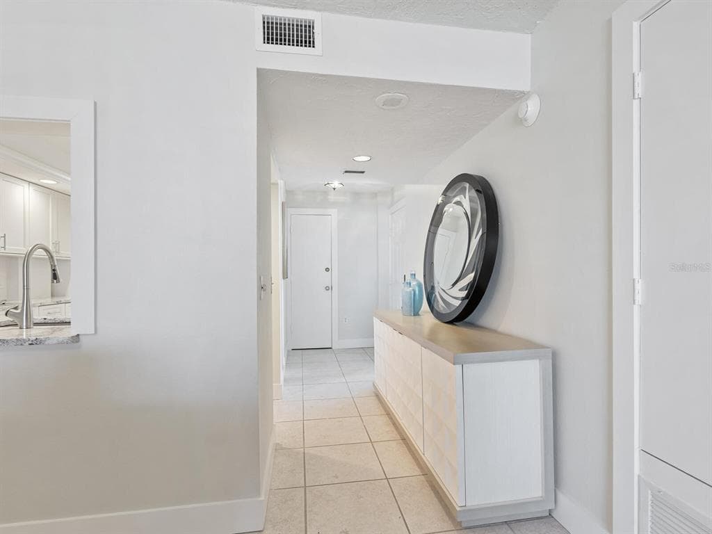 5880 MIDNIGHT PASS ROAD 906 photo 14