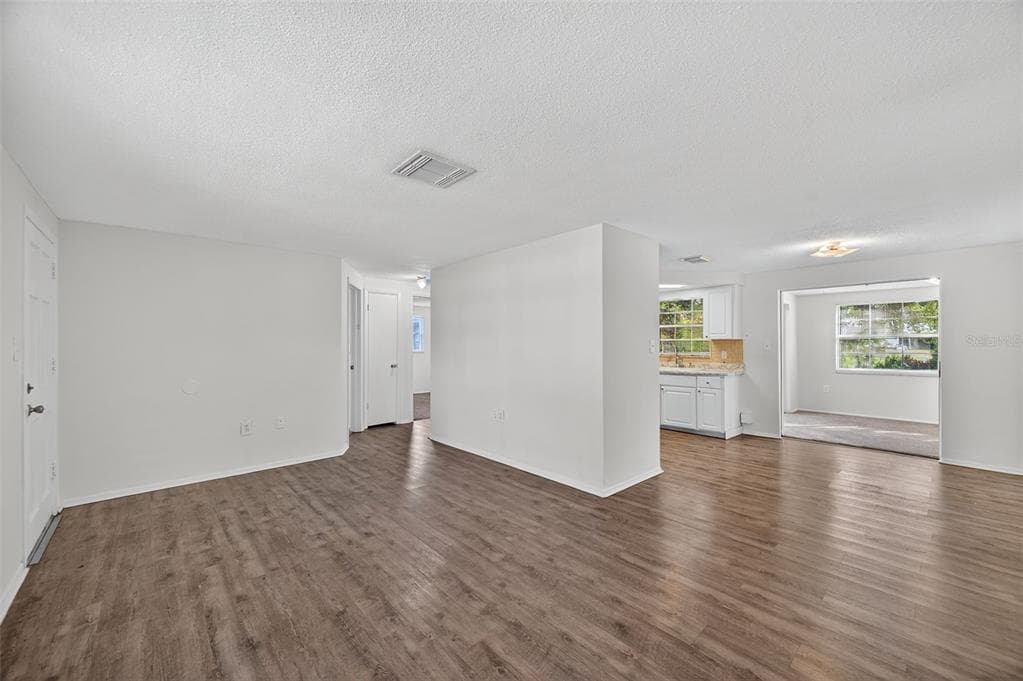 10102 GLEN MOOR LANE photo 9