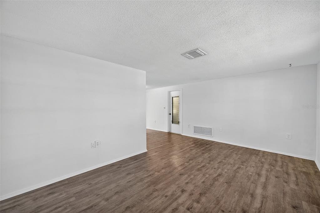 10102 GLEN MOOR LANE photo 8