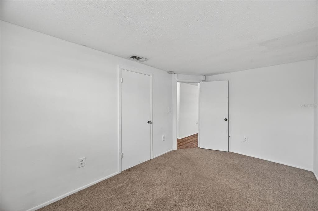 10102 GLEN MOOR LANE photo 21