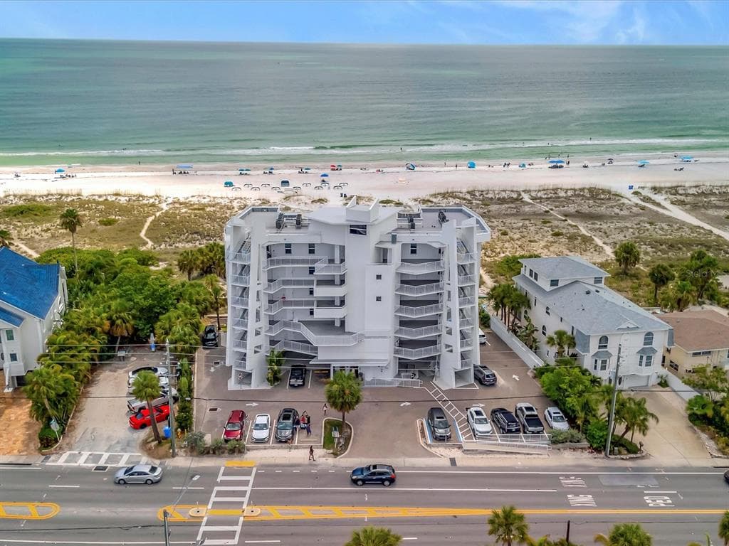 10116 GULF BOULEVARD 502W photo 12