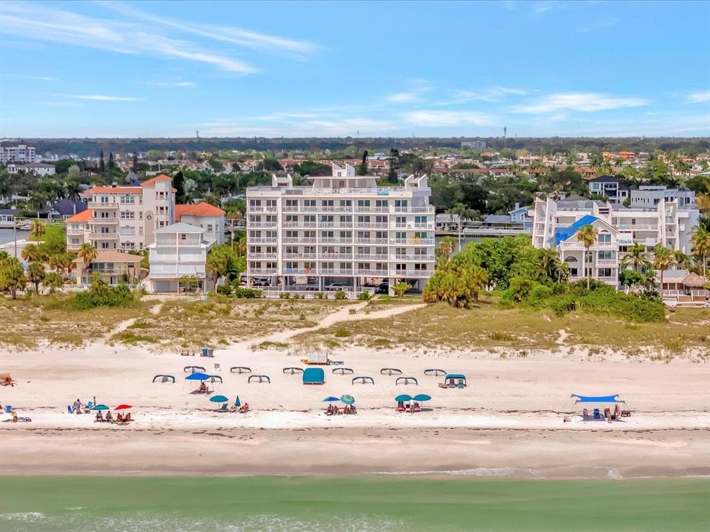 10116 GULF BOULEVARD 502W photo 8