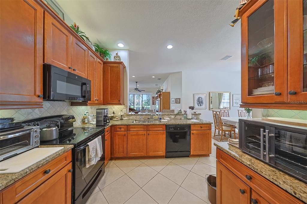 15948 COBBLE MILL DRIVE photo 3