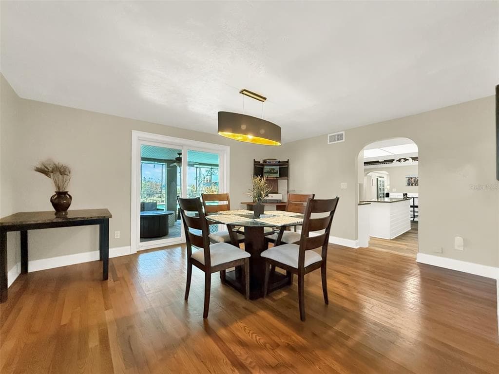 301 QUAY ASSISI photo 13