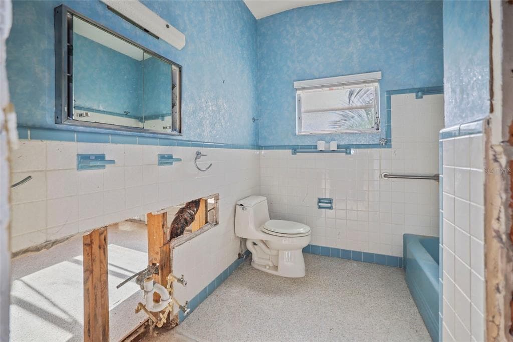 11921 LAGOON LANE photo 24