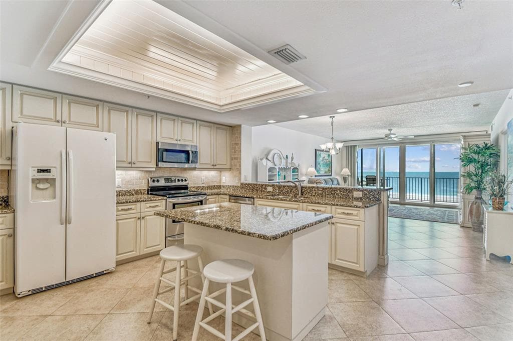 19710 GULF BOULEVARD 203 photo 6