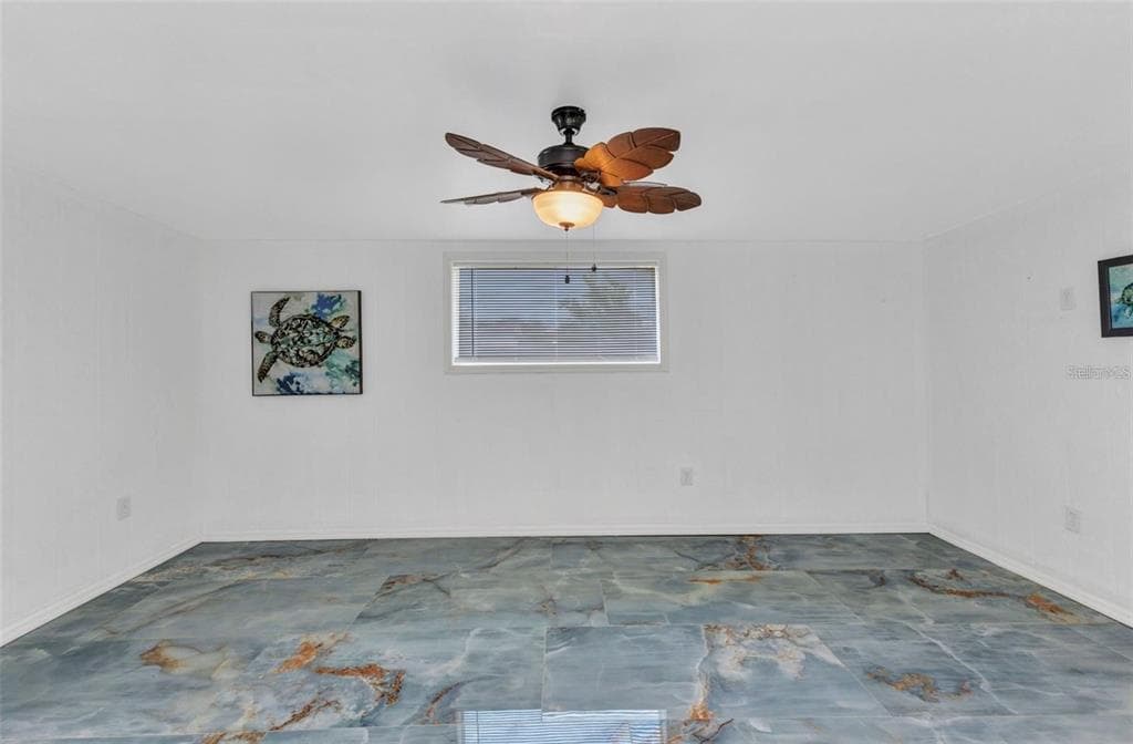 312 DARST AVENUE photo 23