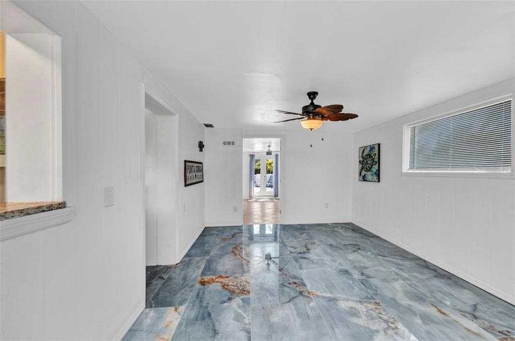 312 DARST AVENUE photo 22