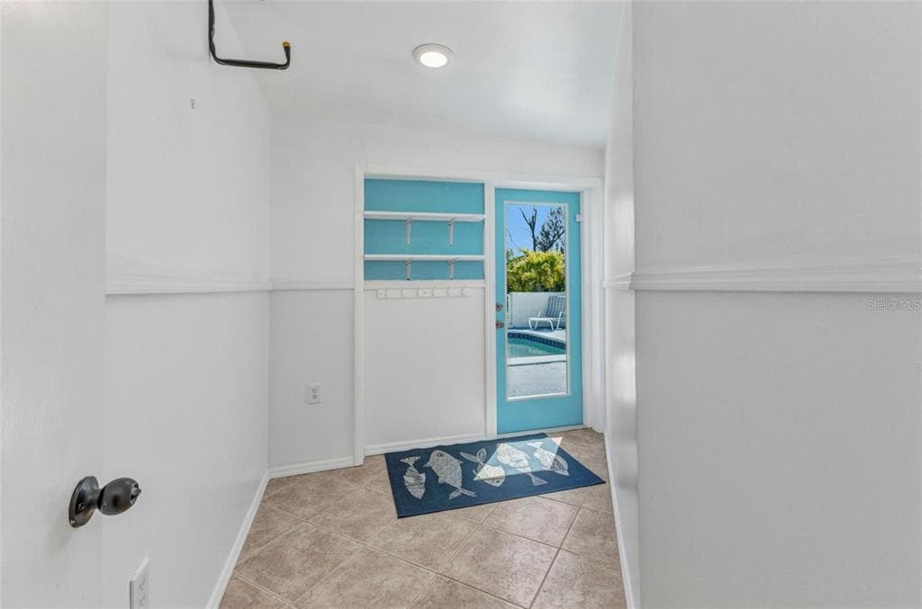 312 DARST AVENUE photo 9