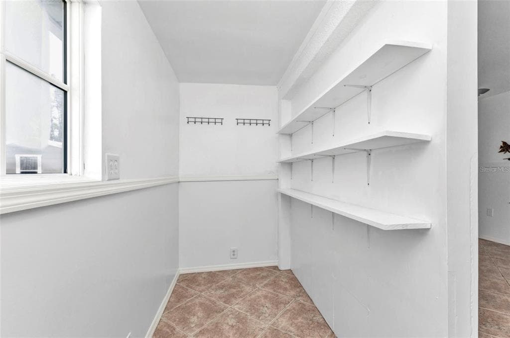 312 DARST AVENUE photo 8