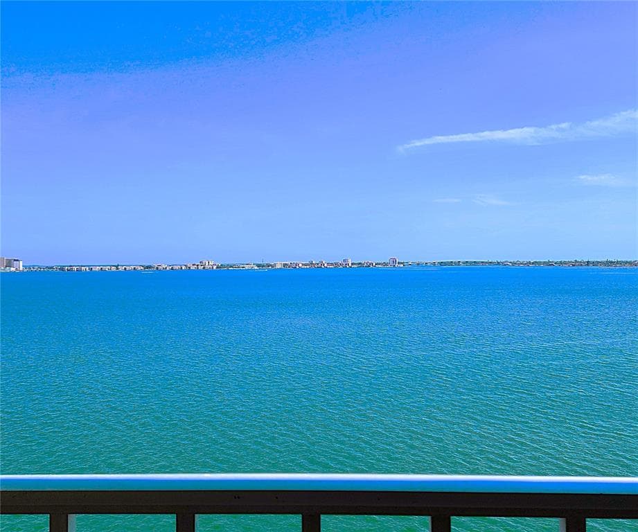 6060 SHORE BOULEVARD S 903 photo 14