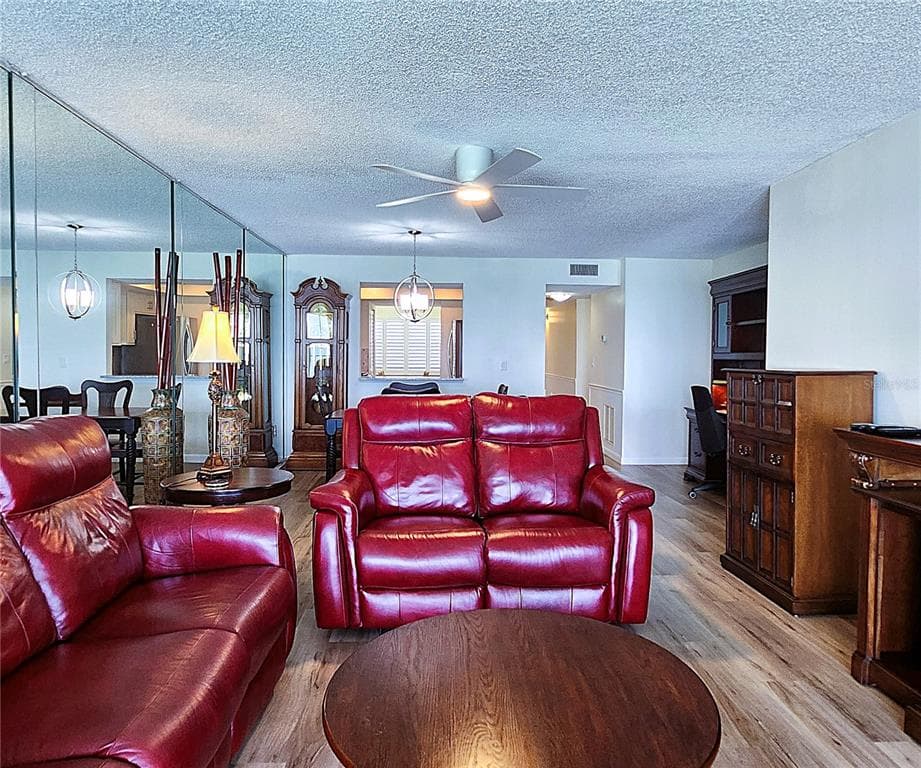 6060 SHORE BOULEVARD S 903 photo 19