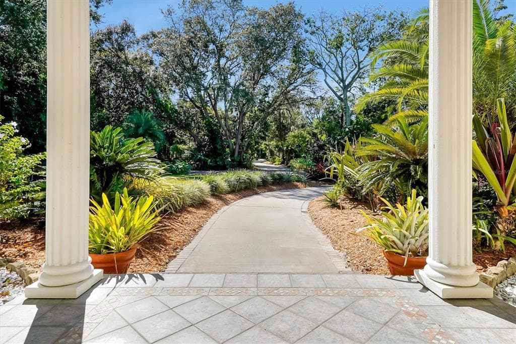 4209 LAKE LOCKHART DRIVE 3