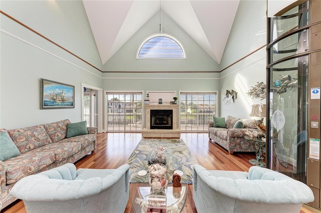 2839 CORAL WAY photo 8