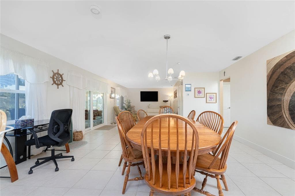180 PURDY DRIVE photo 19