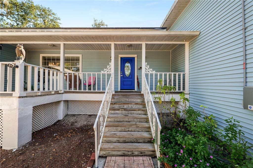 109 NE 4TH AVENUE photo 9