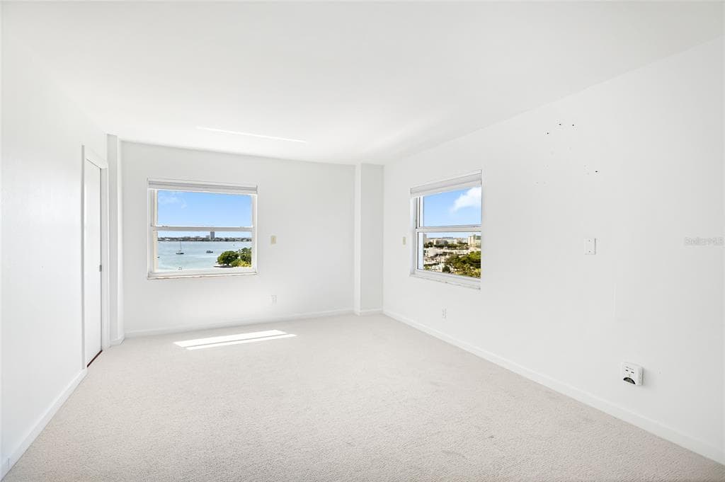 435 S GULFSTREAM AVENUE 1004 photo 14
