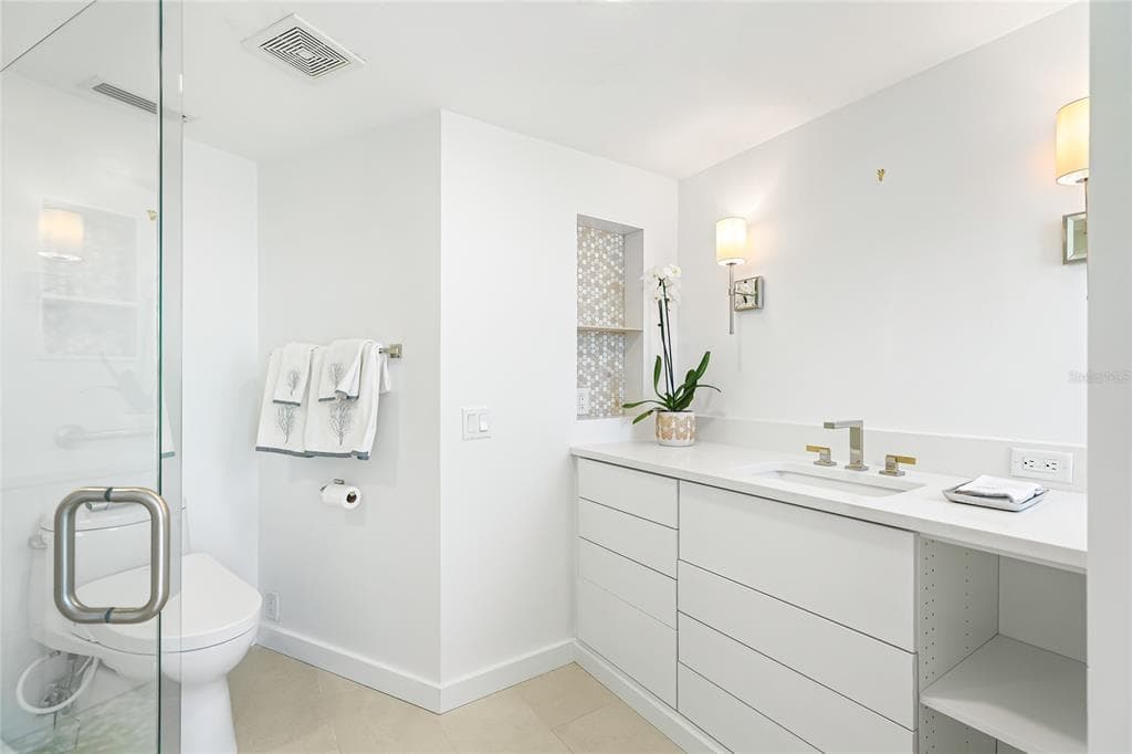435 S GULFSTREAM AVENUE 1004 photo 18