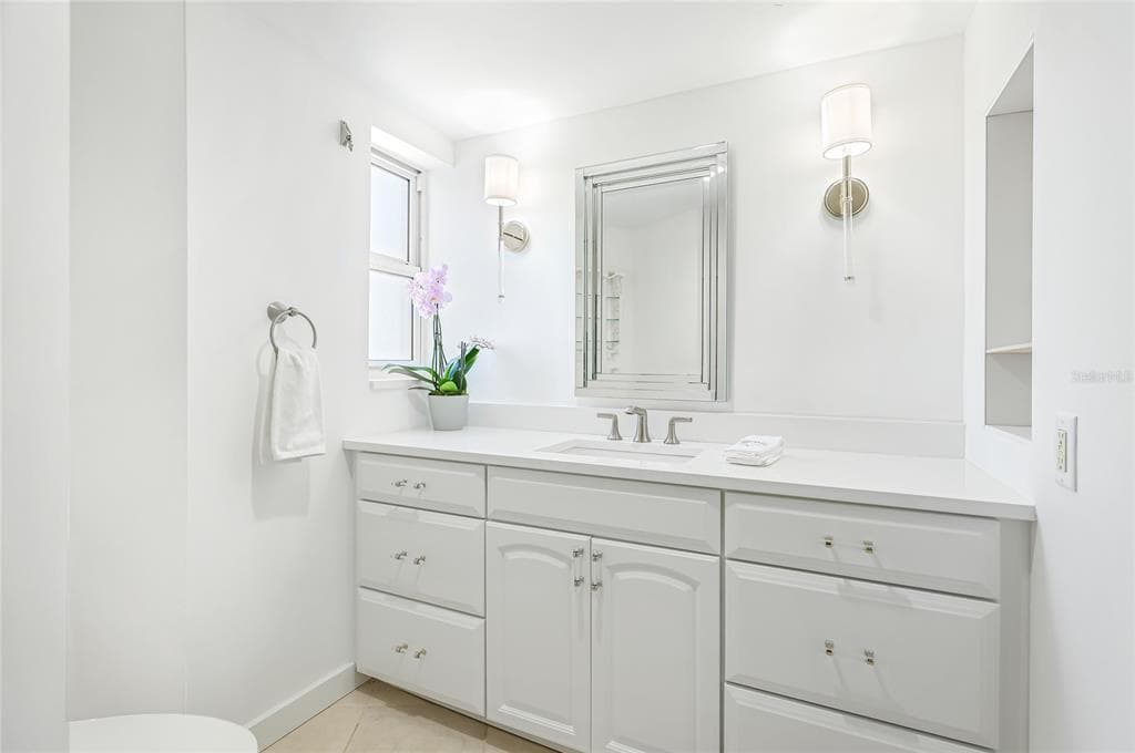 435 S GULFSTREAM AVENUE 1004 photo 25