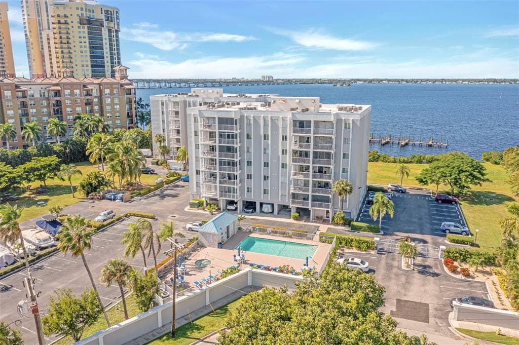 2875 PALM BEACH BOULEVARD 205 photo 1