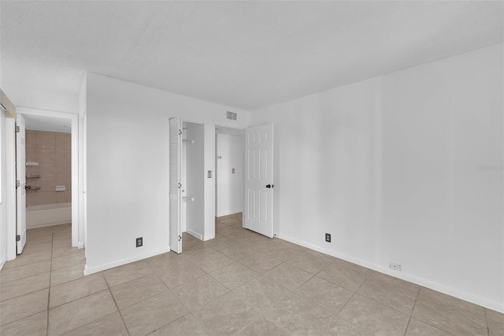 2875 PALM BEACH BOULEVARD 205 photo 14