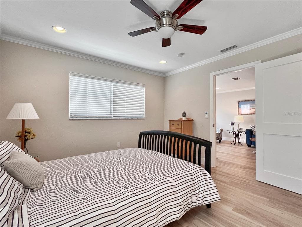 9811 HERNANDO COURT photo 11