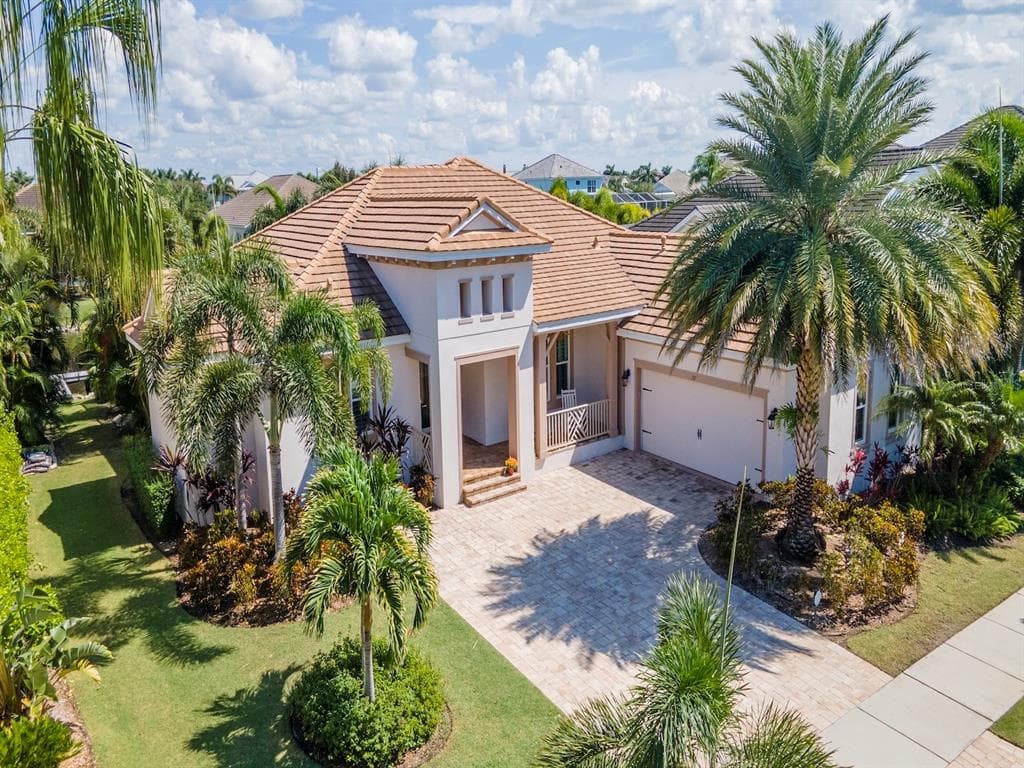 717 MANNS HARBOR DRIVE photo 3