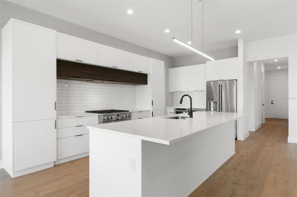 1810 4TH STREET E photo 6