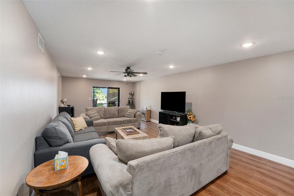 90 S HIGHLAND AVENUE 1201 photo 4
