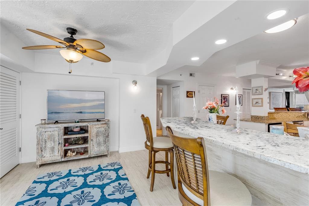 4575 S ATLANTIC AVENUE 6402 photo 14