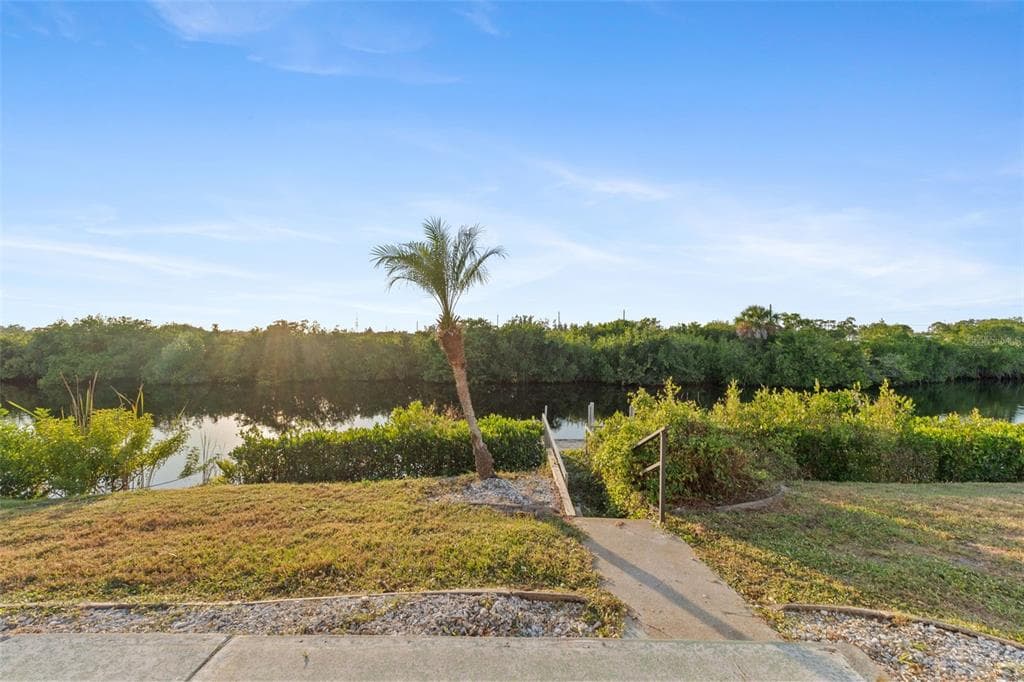 119 LAZY RIVER ROAD photo 11