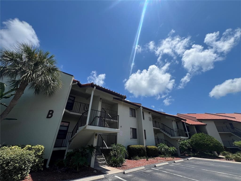 1515 PINELLAS BAYWAY S #15 1