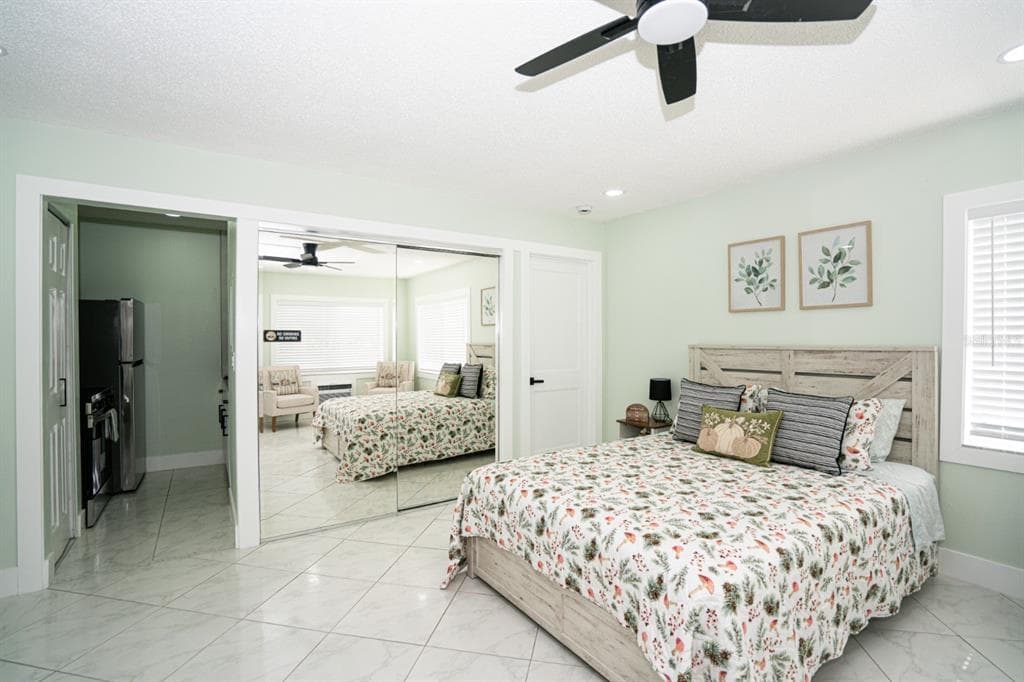 4148 DOLPHIN DRIVE 3 photo 25
