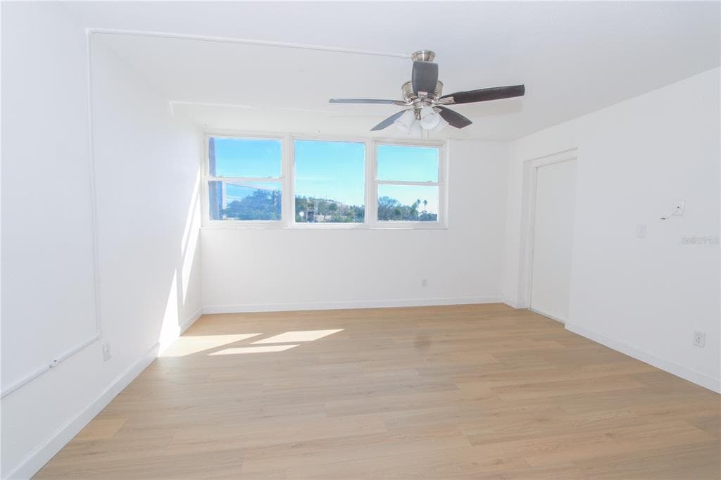 7425 BAY ISLAND DRIVE S 108 photo 22