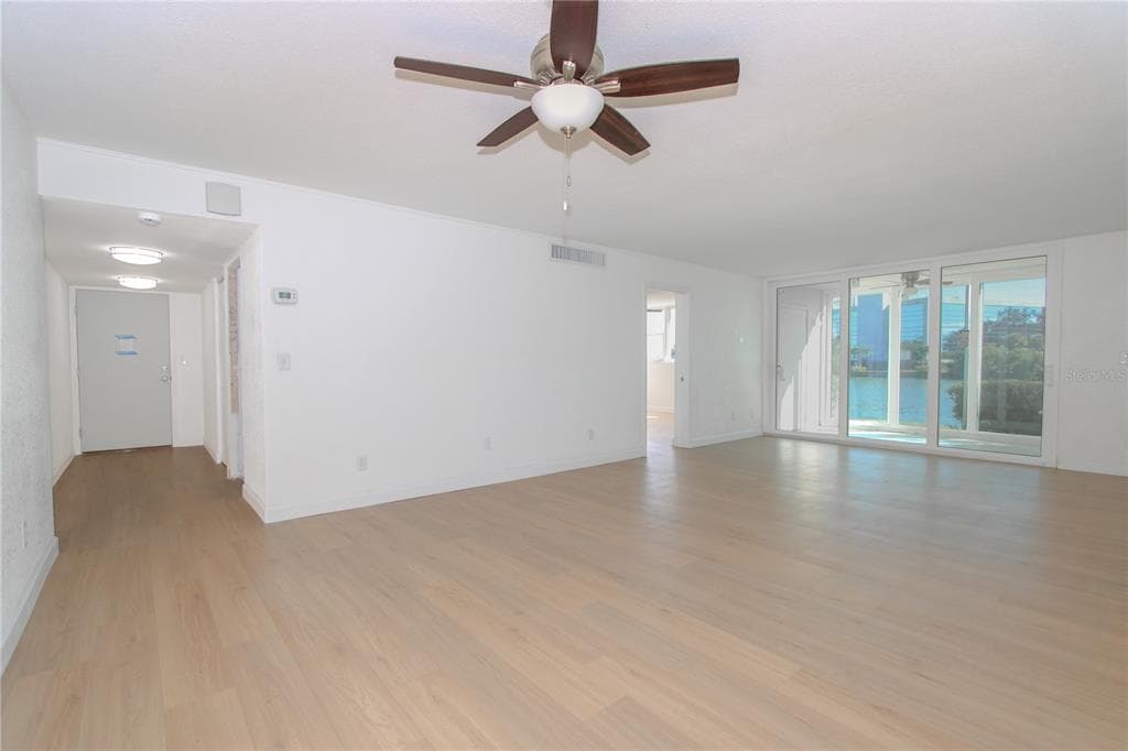 7425 BAY ISLAND DRIVE S 108 photo 11