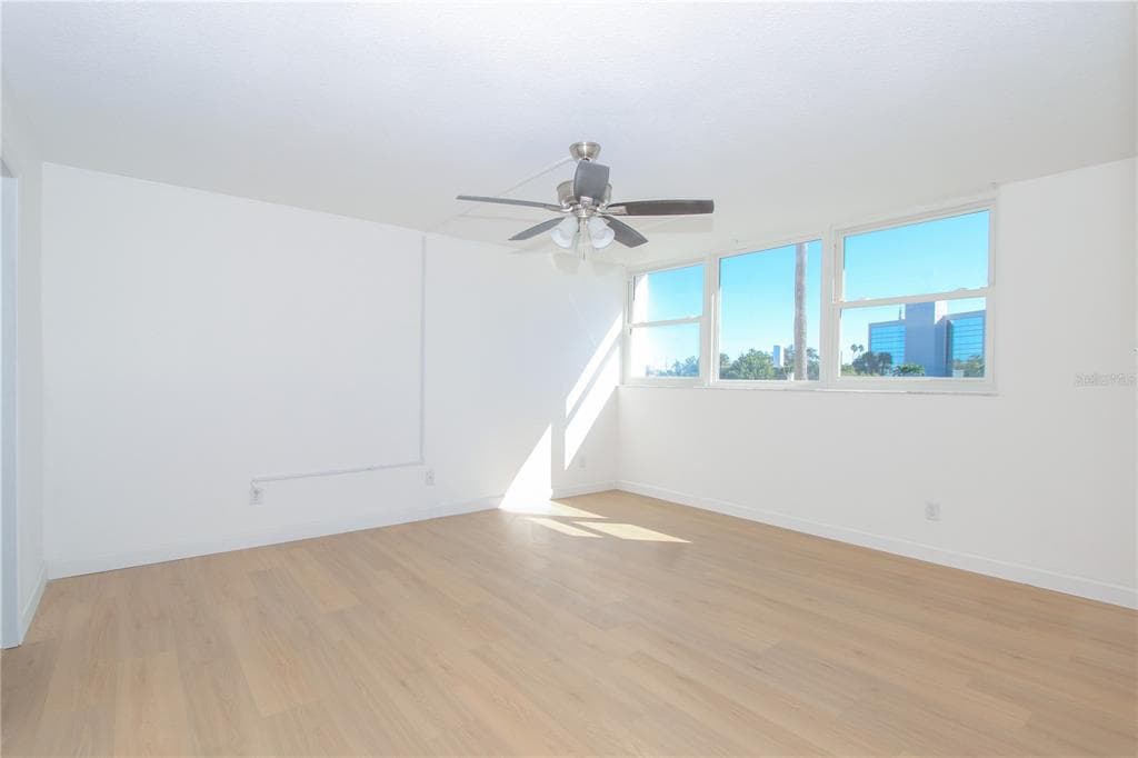 7425 BAY ISLAND DRIVE S 108 photo 25