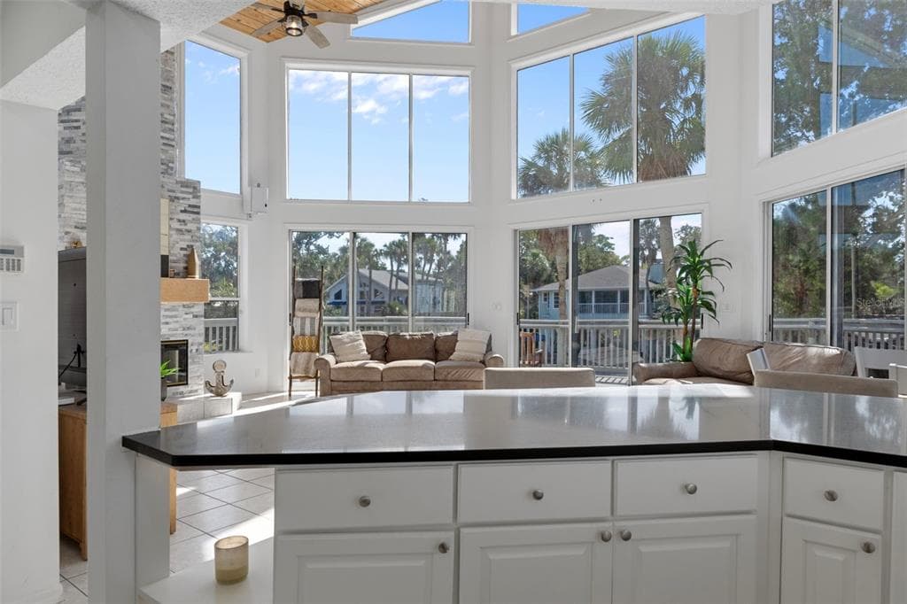 5272 TROPICAL POINT photo 19