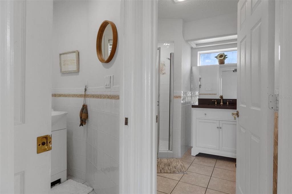 5272 TROPICAL POINT photo 25