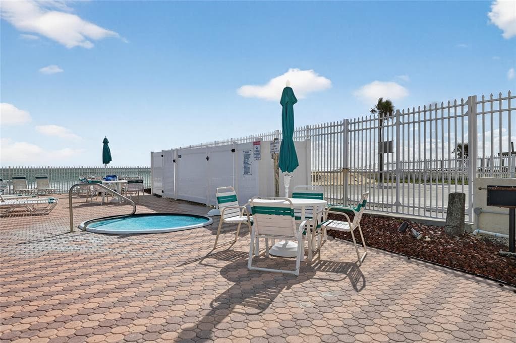 701 S ATLANTIC AVENUE 111 photo 2