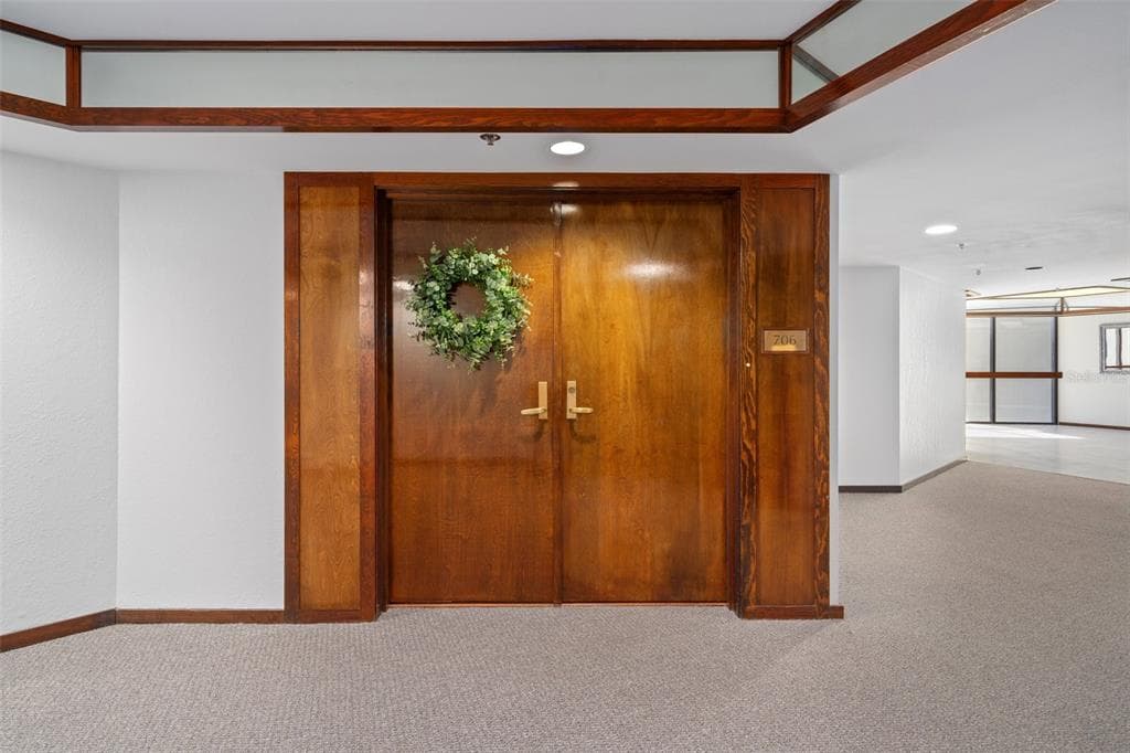1660 GULF BOULEVARD 706 photo 8