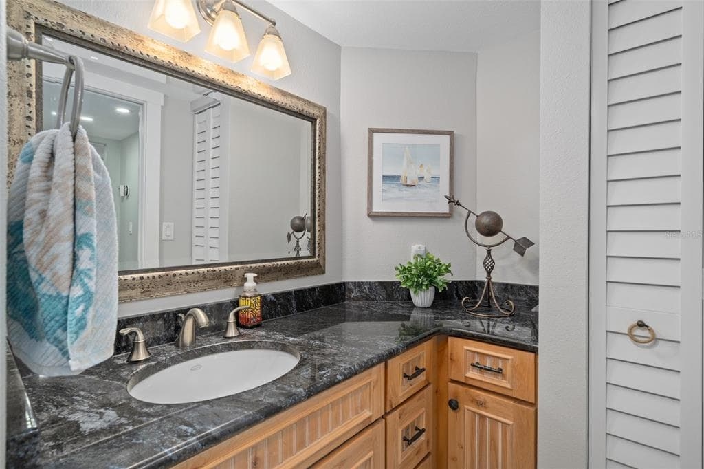 1660 GULF BOULEVARD 706 photo 25